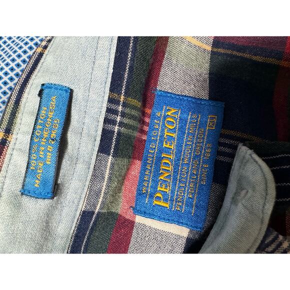 Pendelton Plaid Button Down Short Sleeve XL - Picture 3 of 3